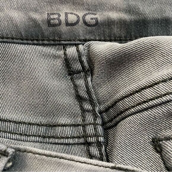 Urban outfitters BDG Smoky Gray Acid Wash Mid Rise Ankle Jeans Size 23 - Picture 5 of 7